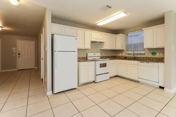 $1,715 | 4939 North Cancun Drive, Houston, TX 77045