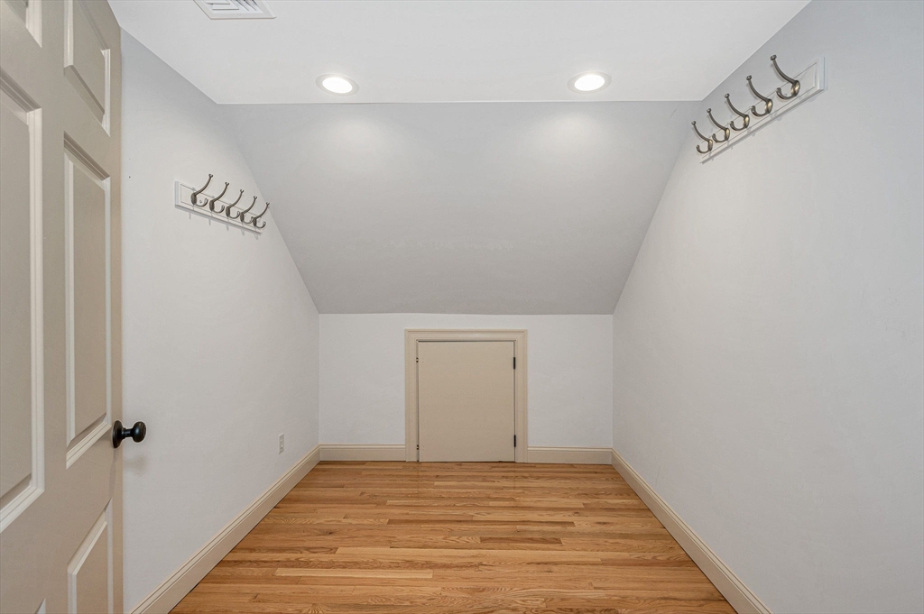 29 Washington Street Boxford, MA 01921 - Photo 21 of 39 a view of an empty room