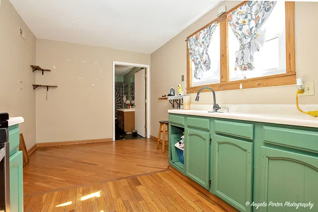 $180,000 | 3012 Oakwood Avenue, McHenry, IL 60051