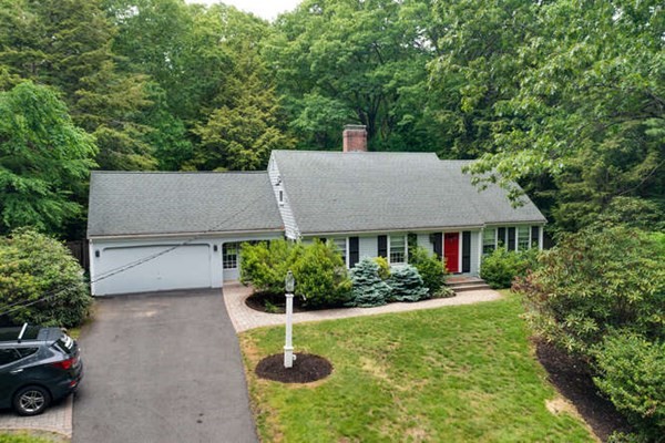 55 Woodridge Road Wayland, MA 01778 - Photo 6 of 39 Gallery Image 6