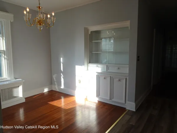 $2,400 | 823-825 Columbia Street, Unit 3, Hudson, NY 12534