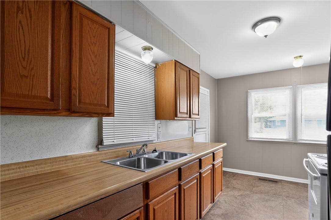 2217 South Hadley Road Springfield, OH 45505 - Photo 17 of 34