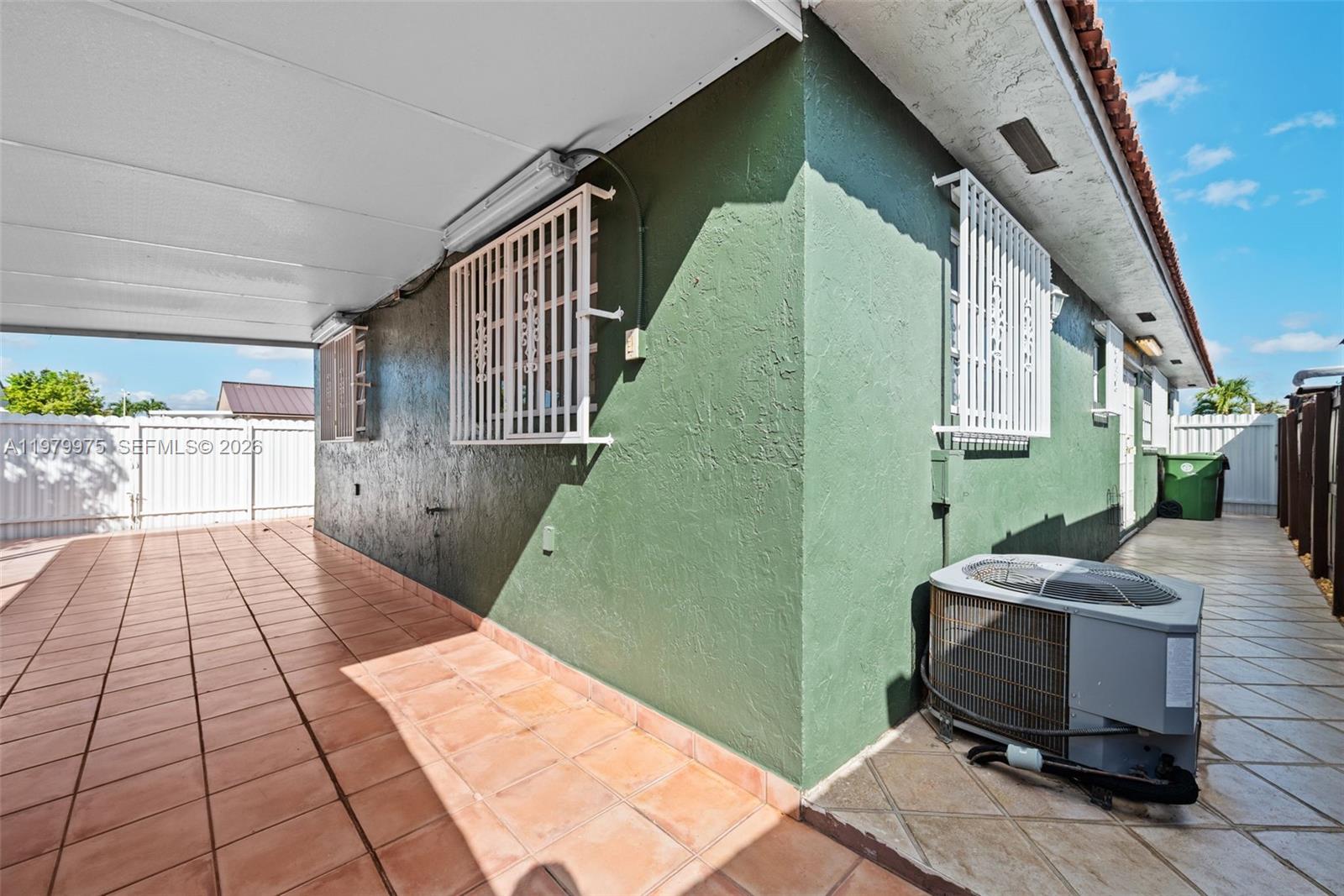 2496 West 70th Place Hialeah, FL 33016 - Photo 24 of 31