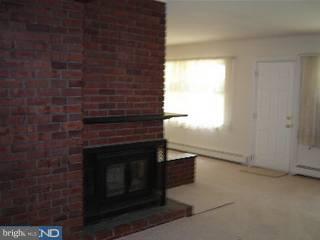 7 Spring Valley Road Levittown, PA 19056 - Photo 2 of 6 Gallery Image 2
