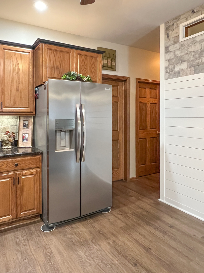 1442 Ridge Drive Sycamore, IL 60178 - Photo 13 of 41 Gallery Image 13
