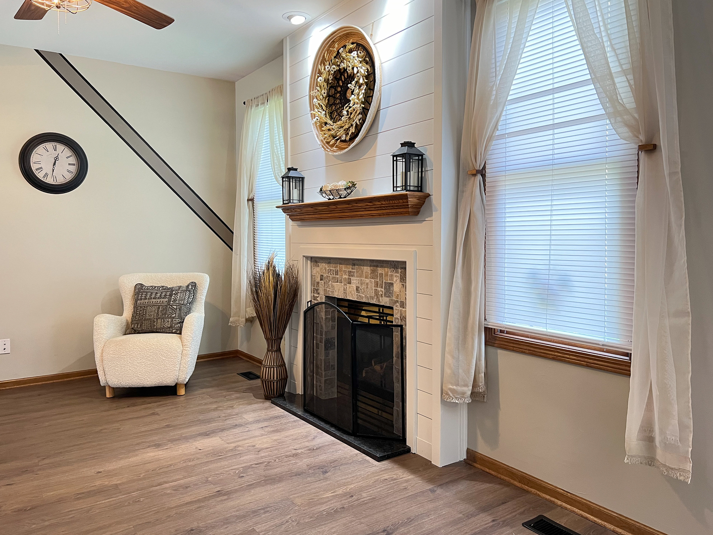 1442 Ridge Drive Sycamore, IL 60178 - Photo 5 of 41 Gallery Image 5