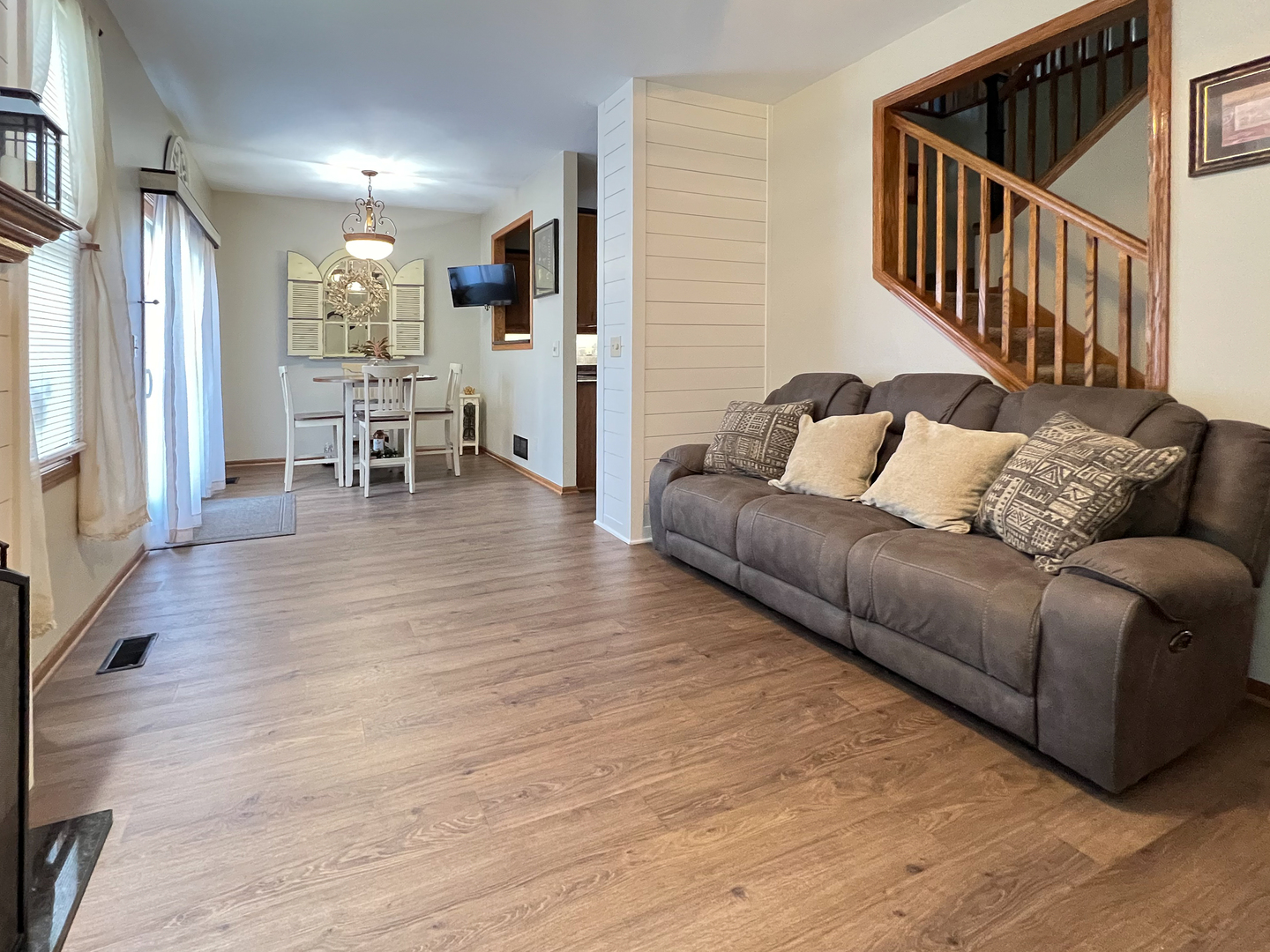 1442 Ridge Drive Sycamore, IL 60178 - Photo 8 of 41 Gallery Image 8