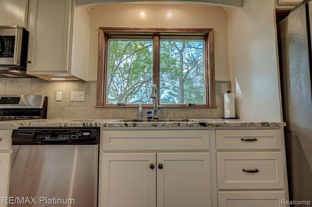 5287 Owen Road Linden, MI 48451 - Photo 15 of 53
