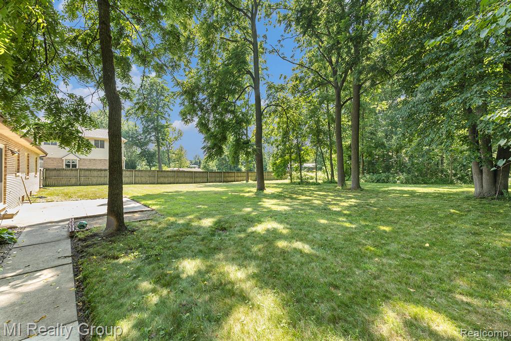 55979 Mound Road Utica, MI 48316 - Photo 26 of 31 Gallery Image 26