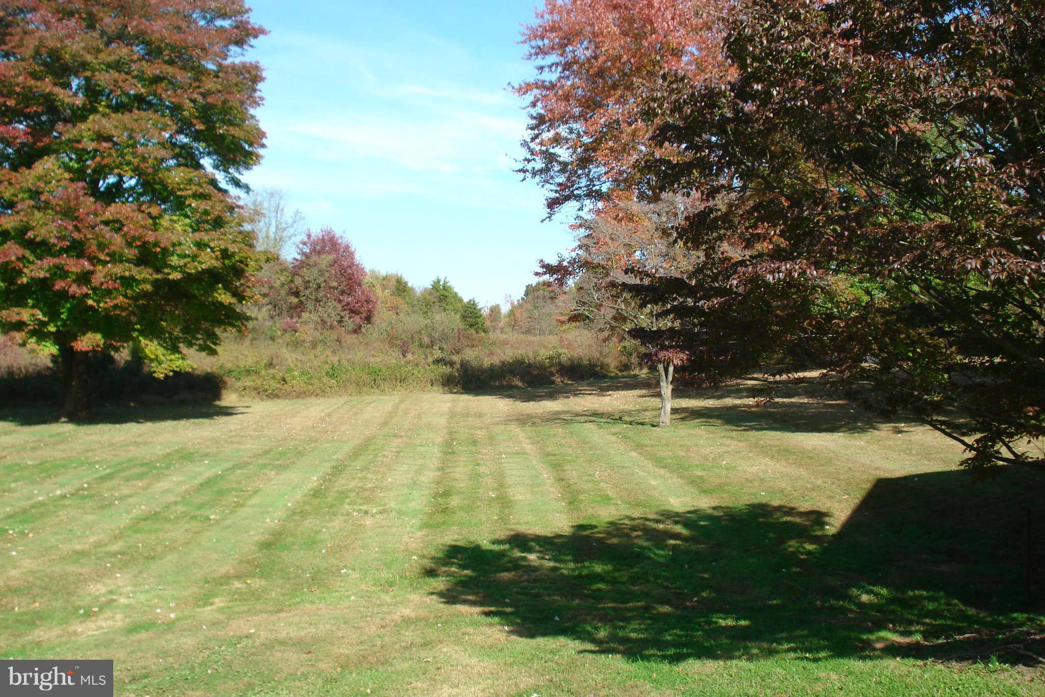 15725 Barnesville Road Boyds, MD 20841 - Photo 4 of 11 a view of an outdoor space and swimming pool