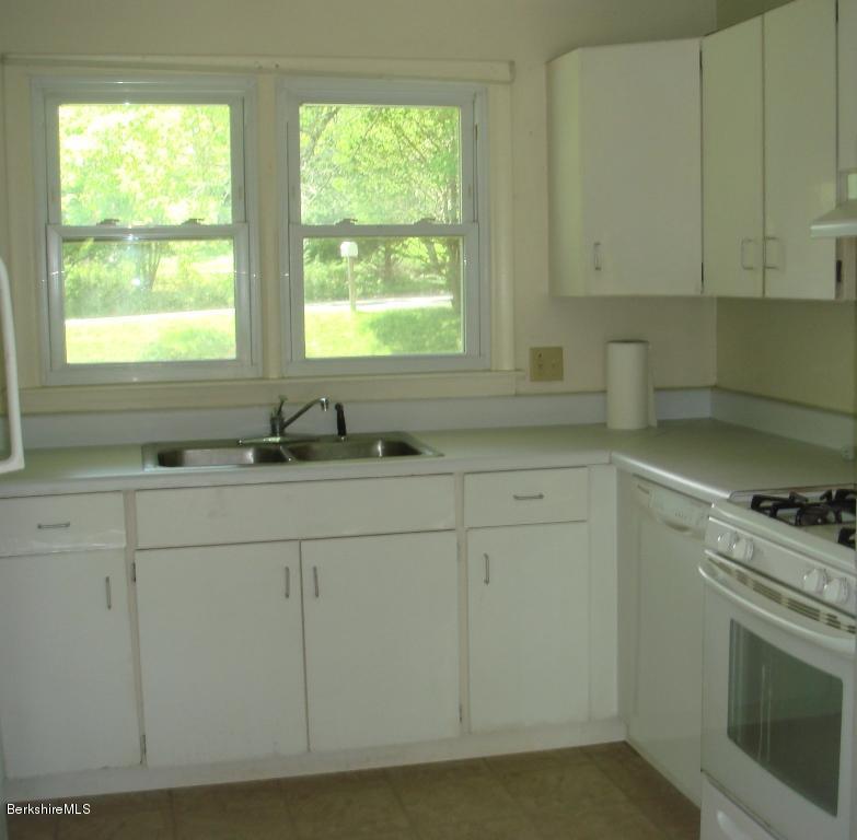 4 Cobbleview Road Williamstown, MA 01267 - Photo 2 of 13 Kitchen