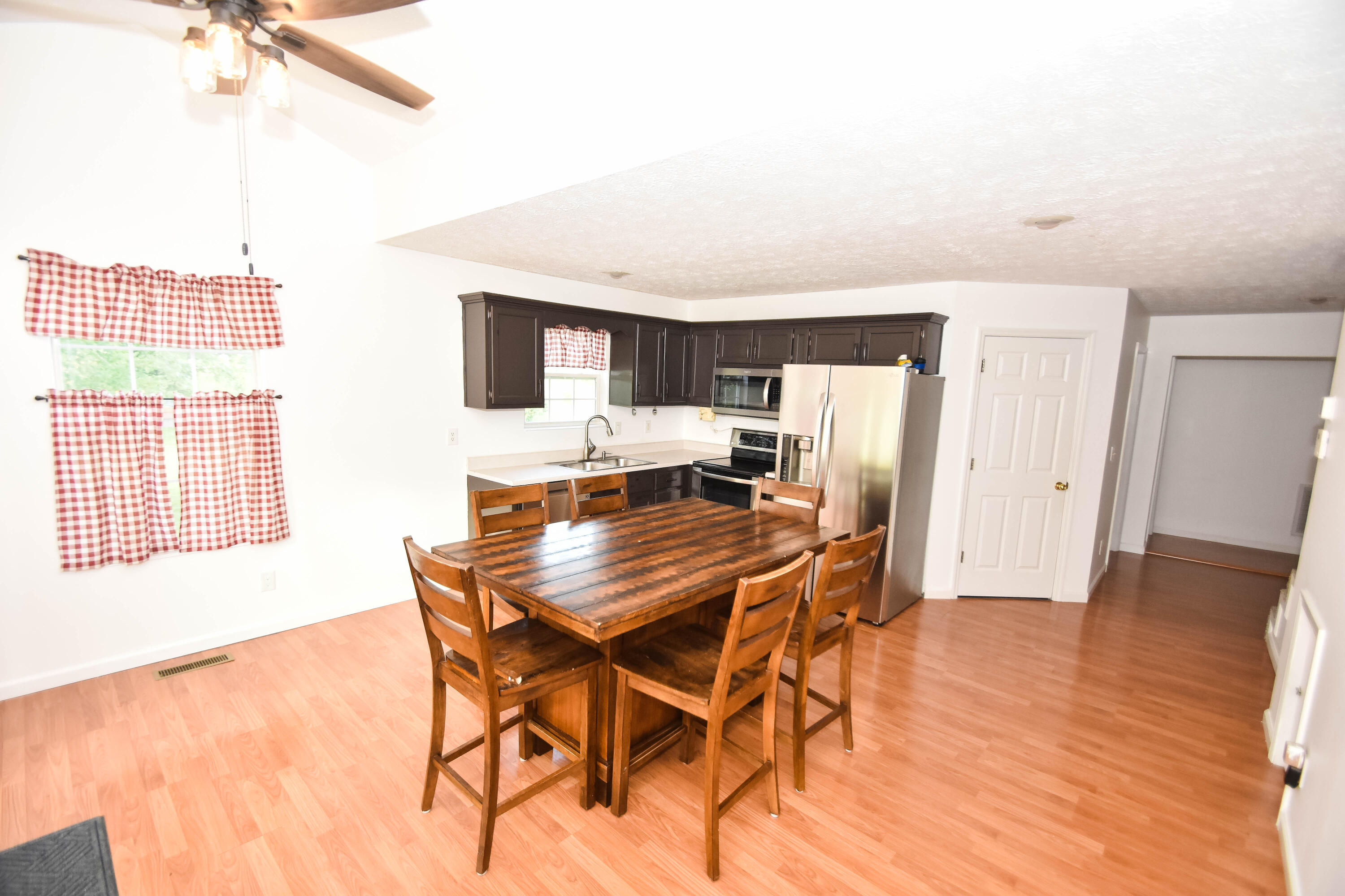 735 Grace Loop Road Mount Vernon, KY 40456 - Photo 4 of 20 DSC_0171