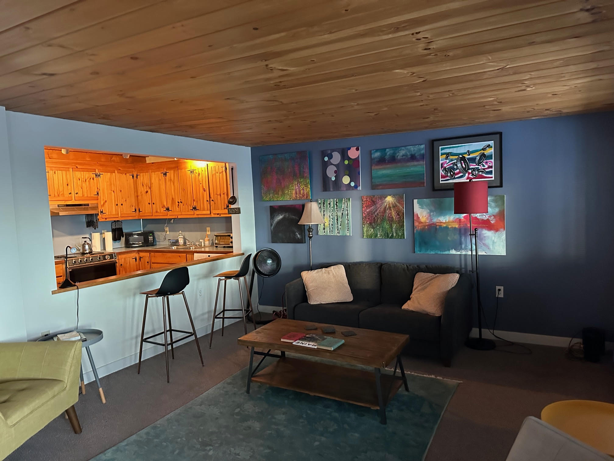 76 Union Street Belfast, ME 04915 - Photo 20 of 25 Living Room