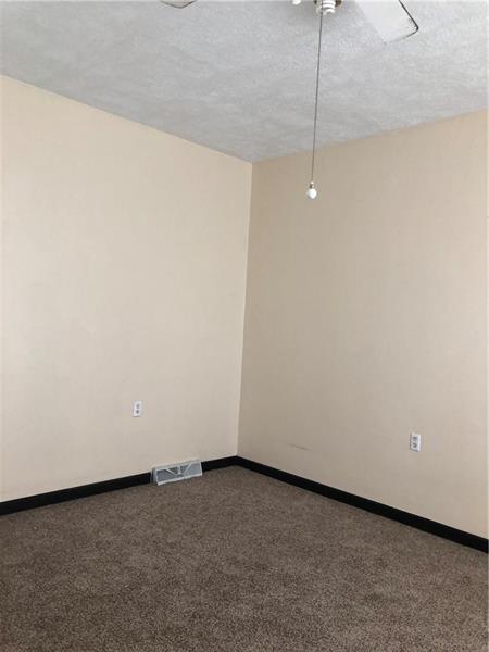 462 Park Street Rochester, PA 15074 - Photo 2 of 10 Gallery Image 2