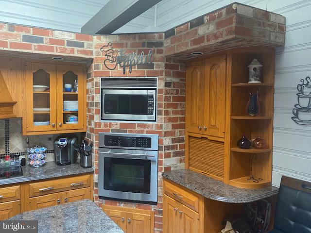 81 Plymouth Road Sicklerville, NJ 08081 - Photo 17 of 59 Wall oven and microwave oven