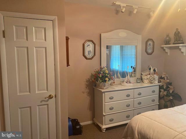 81 Plymouth Road Sicklerville, NJ 08081 - Photo 20 of 59 Guest bedroom closet door