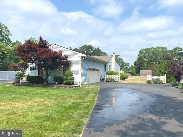 81 Plymouth Road Sicklerville, NJ 08081 - Photo 3 of 59 Second driveway for more vehicles/trucks, etc