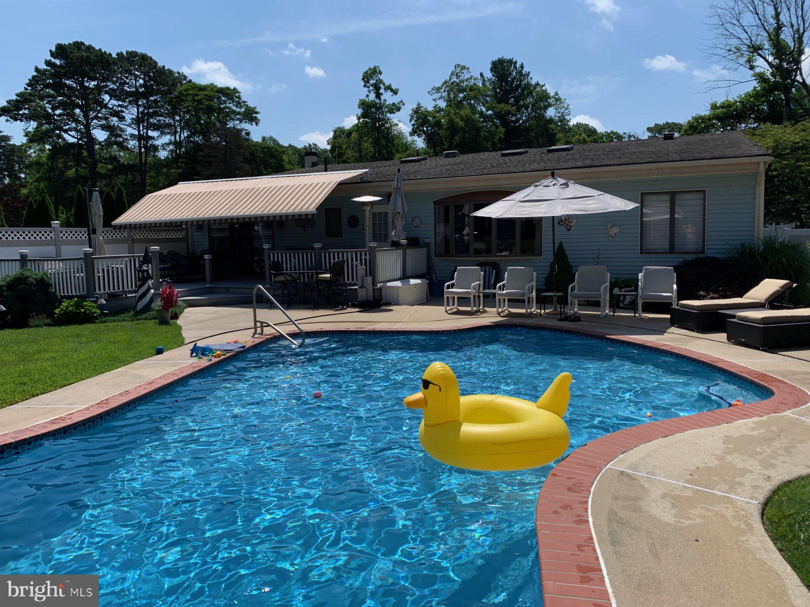 81 Plymouth Road Sicklerville, NJ 08081 - Photo 4 of 59 Summer Fun w/Quaky