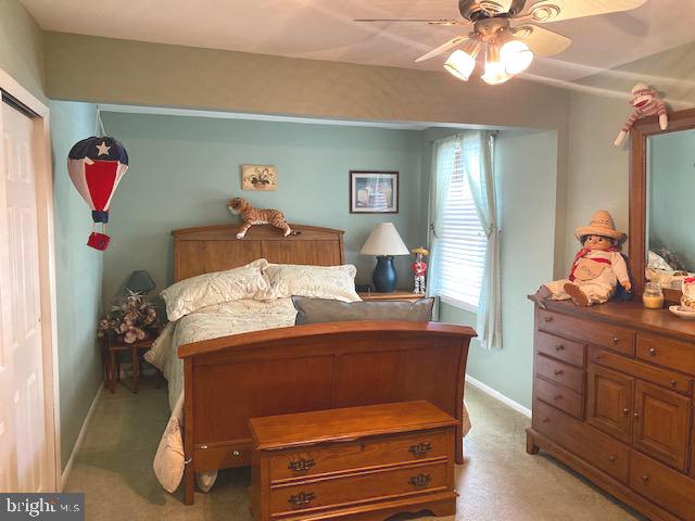 81 Plymouth Road Sicklerville, NJ 08081 - Photo 34 of 59 Second bedroom
