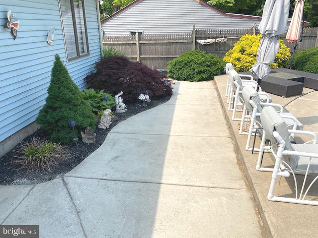 81 Plymouth Road Sicklerville, NJ 08081 - Photo 50 of 59 Rear patio