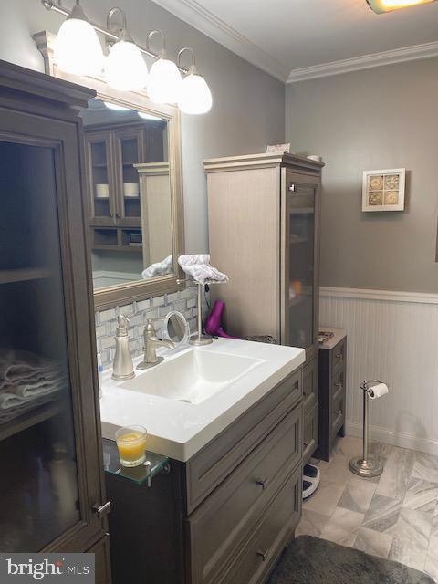 81 Plymouth Road Sicklerville, NJ 08081 - Photo 52 of 59 Primary bathroom