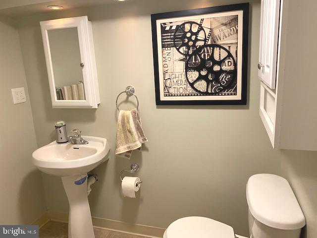 81 Plymouth Road Sicklerville, NJ 08081 - Photo 59 of 59 Lower level half bath