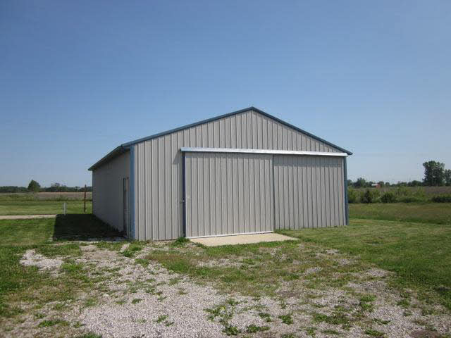 9084 Ostrander Road Maybee, MI 48159 - Photo 4 of 13 20093990-3.JPG