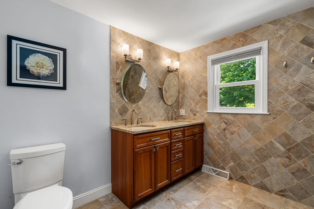 5 Patrick Circle Stoneham, MA 02180 - Photo 23 of 40