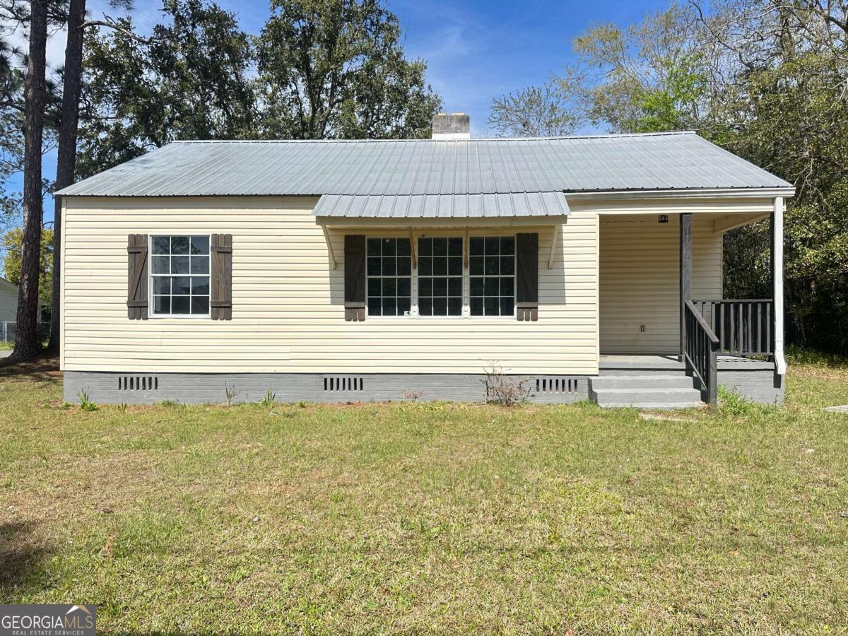 11 Pendleton Street Baxley, GA 31513 - Photo 1 of 11