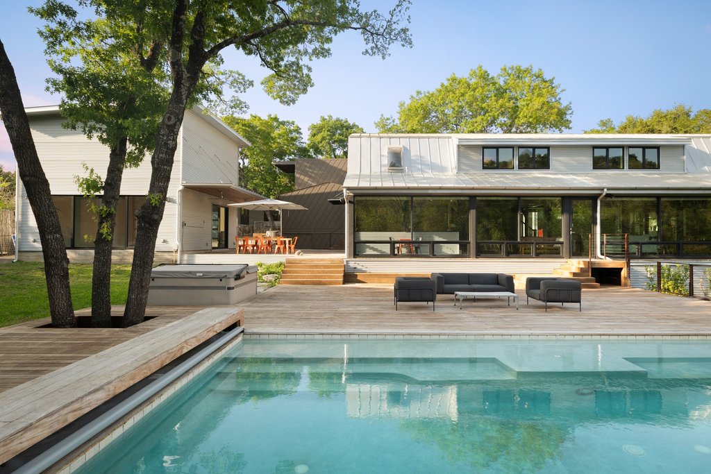 4707 Peace Pipe Path Austin, TX 78746 - Photo 9 of 40 a view of a house with sitting area