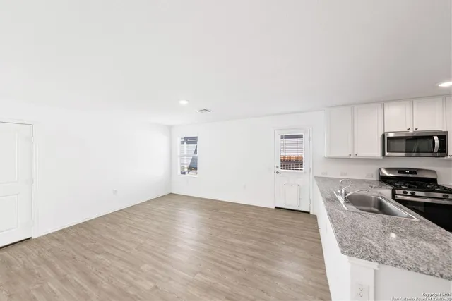 $1,850 | 4546 Glades Way, San Antonio, TX 78222