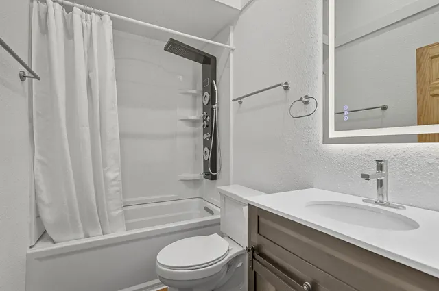 $270,000 | 209 Southeast 10th Street, Steinhatchee, FL 32359