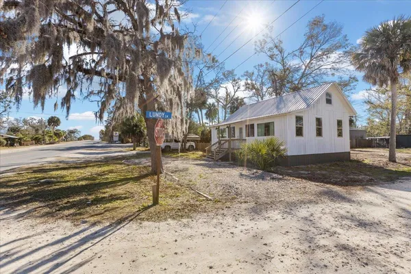 $260,000 | 209 Southeast 10th Street, Steinhatchee, FL 32359