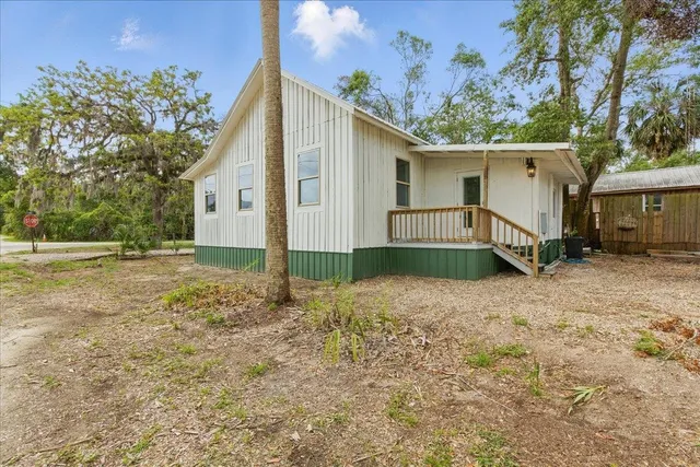 $270,000 | 209 Southeast 10th Street, Steinhatchee, FL 32359