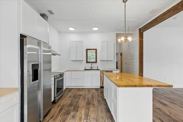 $260,000 | 209 Southeast 10th Street, Steinhatchee, FL 32359