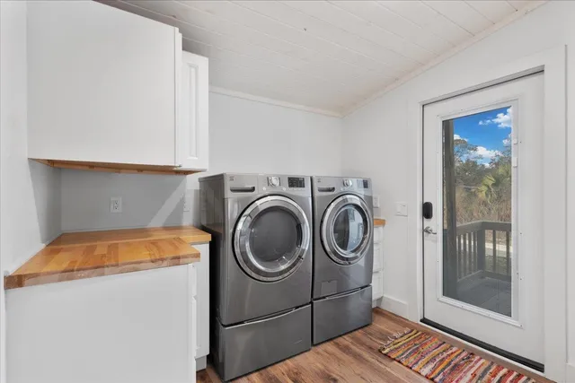 $270,000 | 209 Southeast 10th Street, Steinhatchee, FL 32359