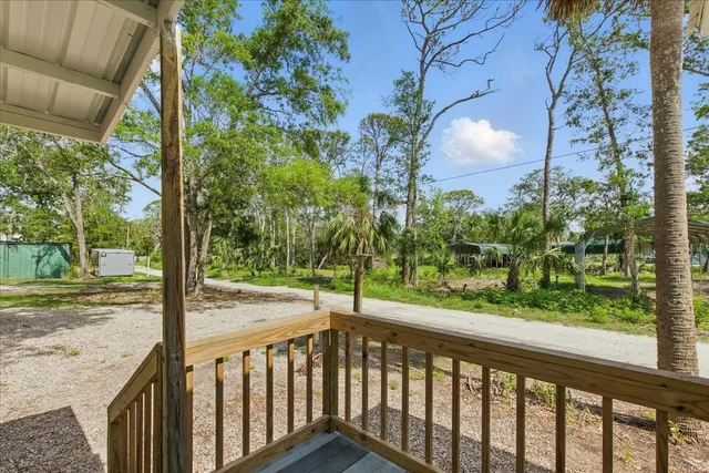 $270,000 | 209 Southeast 10th Street, Steinhatchee, FL 32359