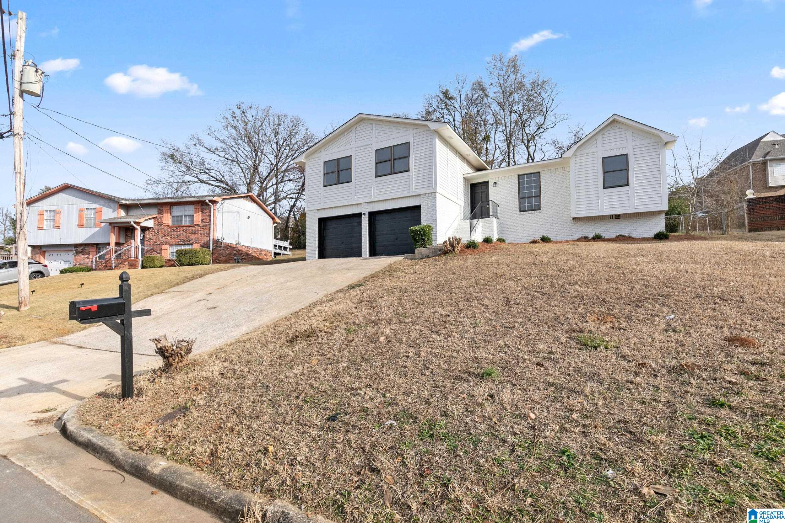 13 Royal Coach Circle Bessemer, AL 35022 - Photo 2 of 34