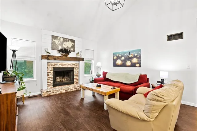 $300,000 | 617 Lodwick Lane, Excelsior Springs, MO 64024