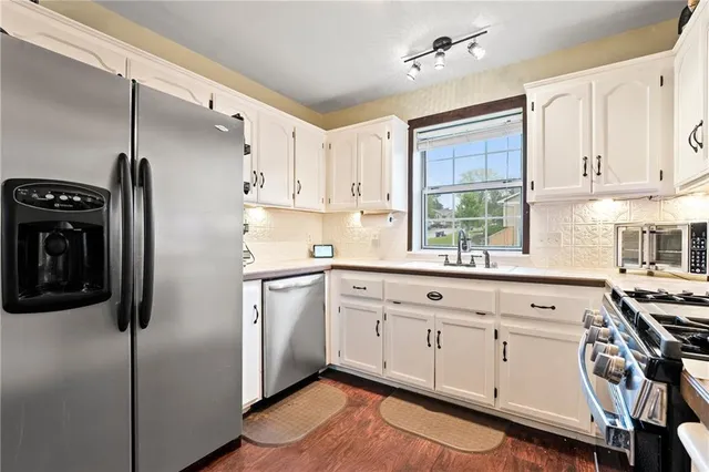 $300,000 | 617 Lodwick Lane, Excelsior Springs, MO 64024