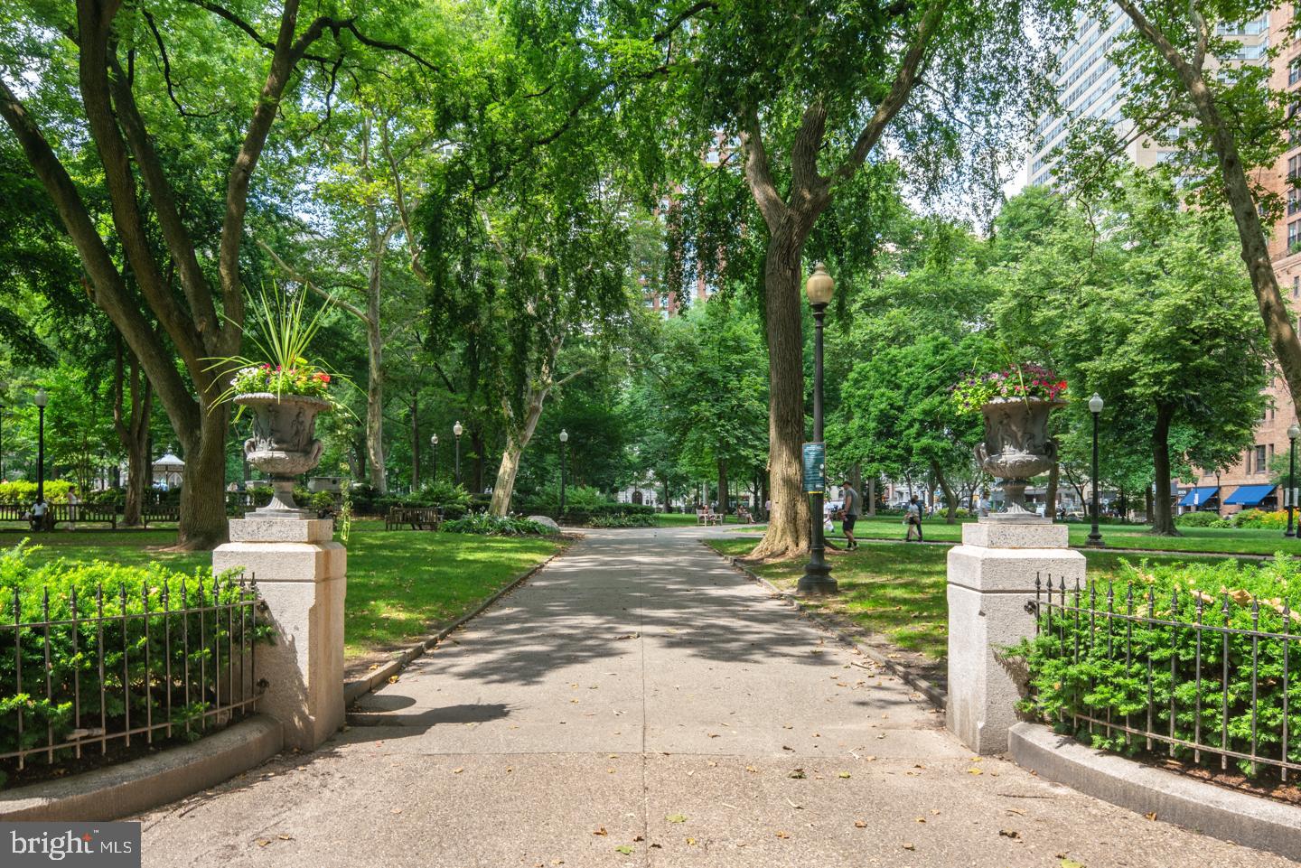 1806 Rittenhouse Square, Unit 606 Philadelphia, PA 19103 - Photo 18 of 19