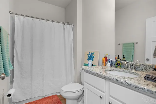 $2,600 | 6520 Forest Bay Avenue, Gulf Breeze, FL 32563