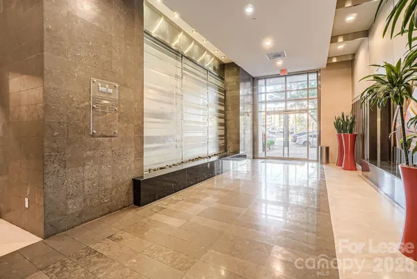 $2,650 | 333 West Trade Street, Unit 1501, Charlotte, NC 28202