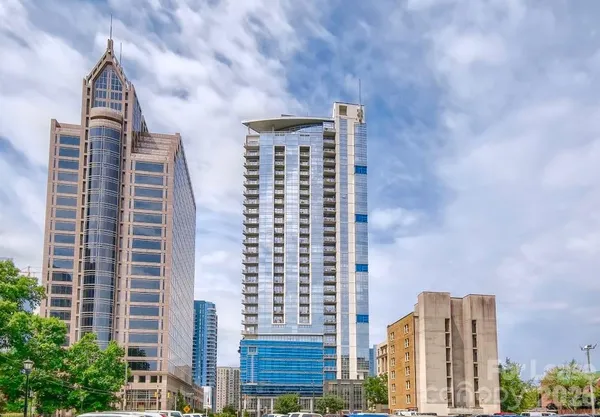 $2,650 | 333 West Trade Street, Unit 1501, Charlotte, NC 28202