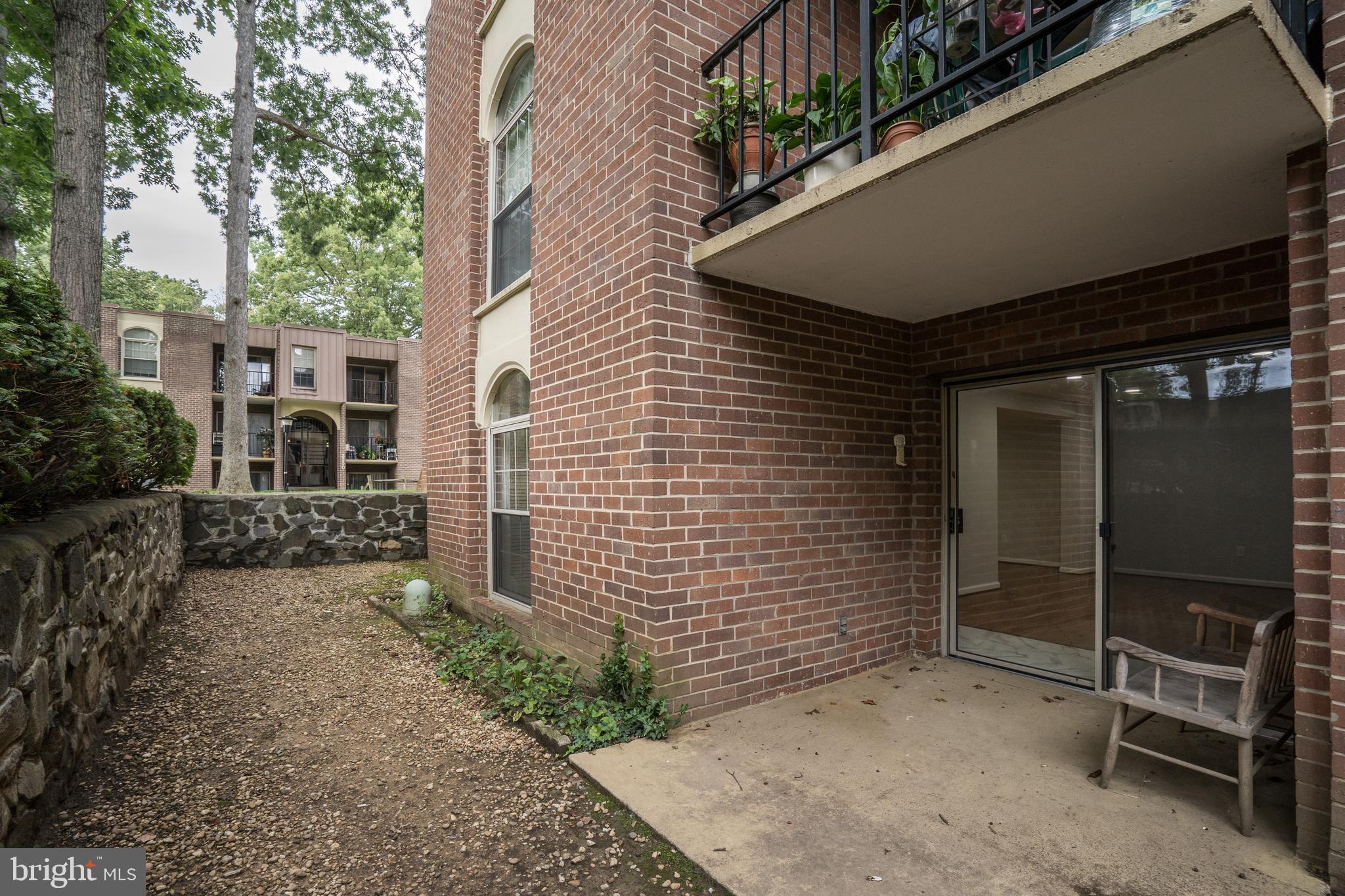 8314 Tobin Road, Unit T3 Annandale, VA 22003 - Photo 28 of 31 Back patio