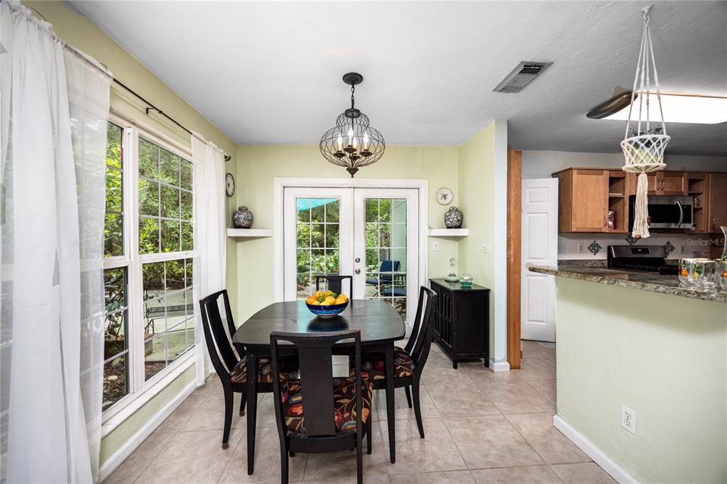 11212 Southwest 86th Place Gainesville, FL 32608 - Photo 13 of 50