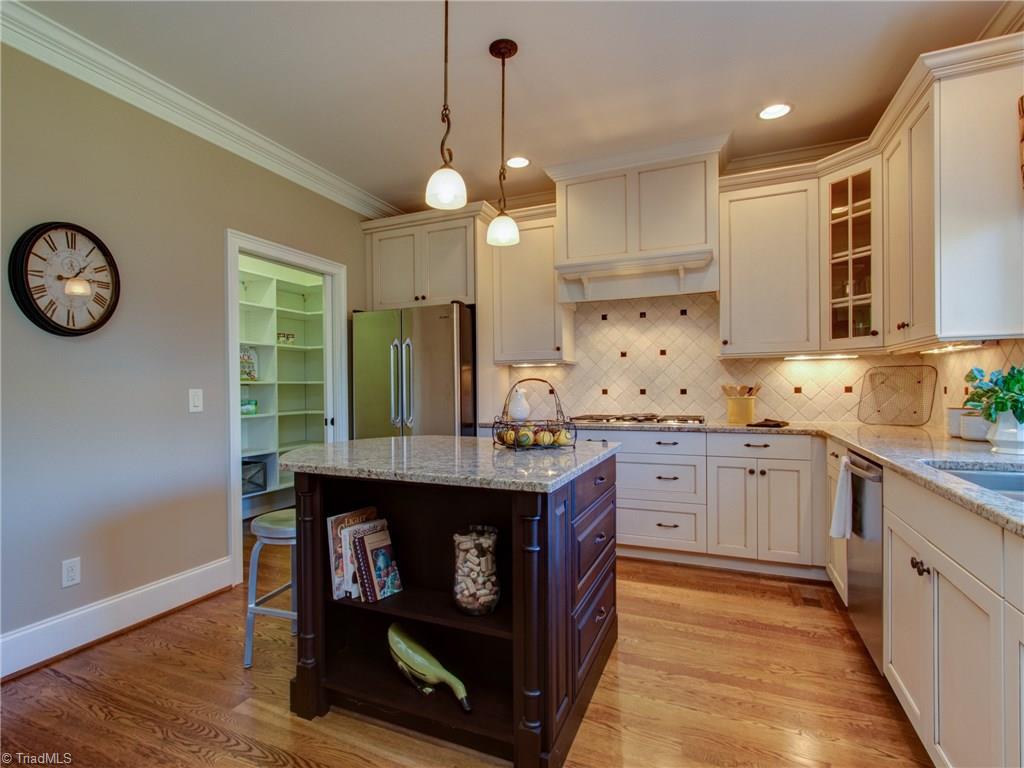 7909 Quiet Place Oak Ridge, NC 27310 - Photo 3 of 29