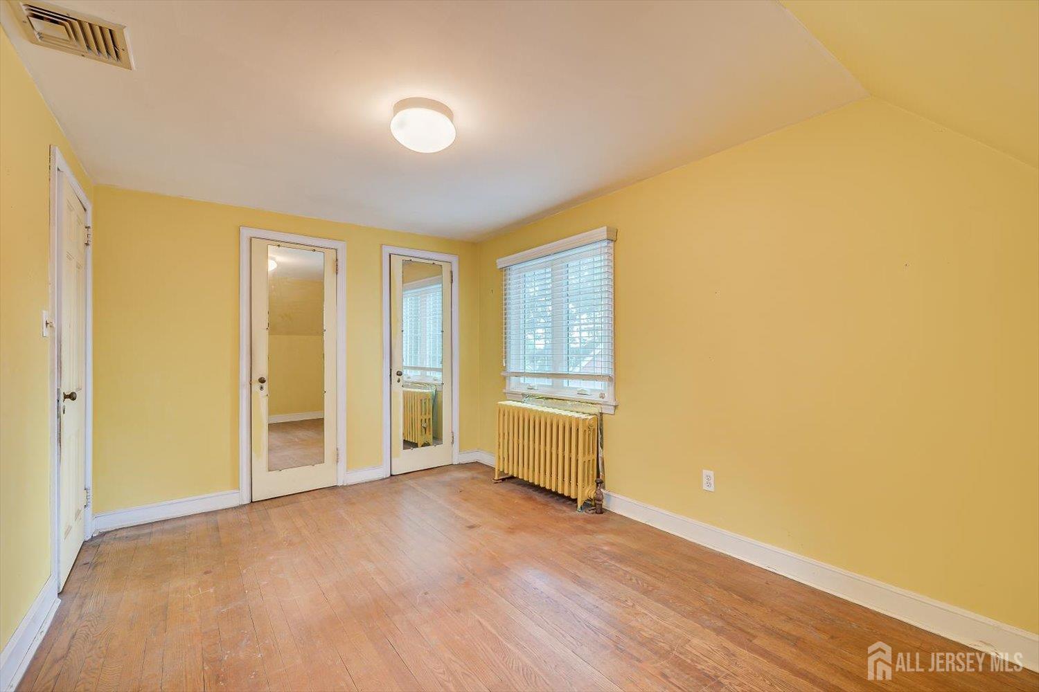 289 Hazel Place Union, NJ 07083 - Photo 19 of 23