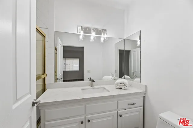 $4,395 | 1811 Manning Avenue, Unit 202, Los Angeles, CA 90025