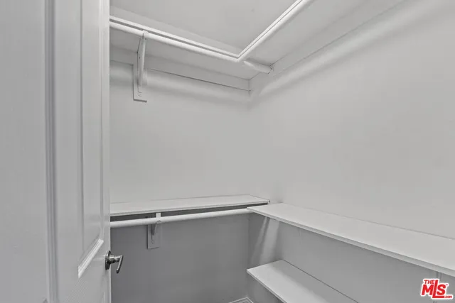 $4,395 | 1811 Manning Avenue, Unit 202, Los Angeles, CA 90025